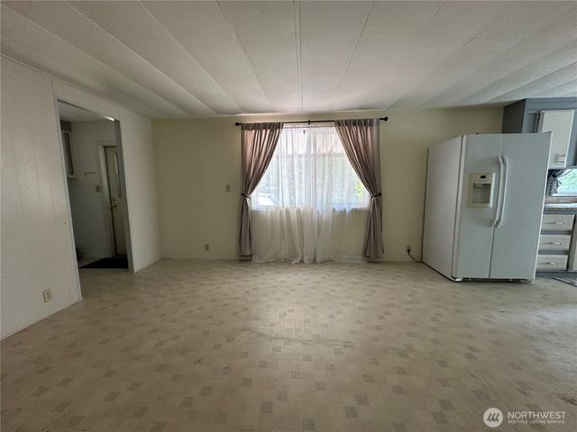 11615 Nisqually Park Loop SE, Olympia, WA 98513