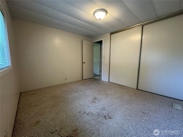 11615 Nisqually Park Loop SE, Olympia, WA 98513