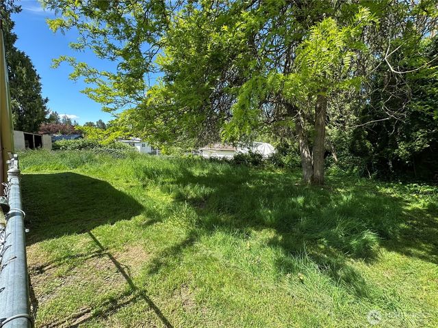 11615 Nisqually Park Loop SE, Olympia, WA 98513