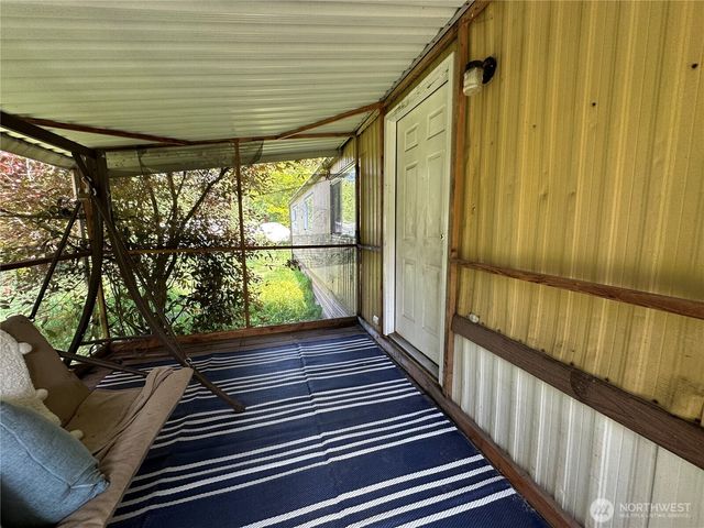 11615 Nisqually Park Loop SE, Olympia, WA 98513