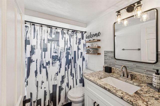 2000 57TH STREET N, St Petersburg, FL 33710