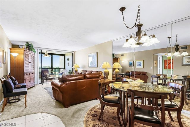 4100 Steamboat BEND E 402, Fort Myers, FL 33919