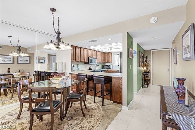 4100 Steamboat BEND E 402, Fort Myers, FL 33919