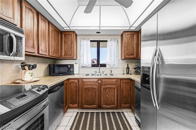 4100 Steamboat BEND E 402, Fort Myers, FL 33919