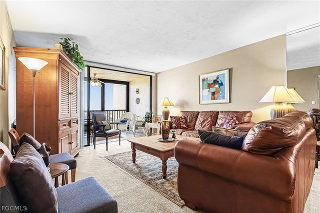 4100 Steamboat BEND E 402, Fort Myers, FL 33919