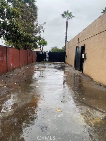 603 S Long Beach, Compton, CA 90221