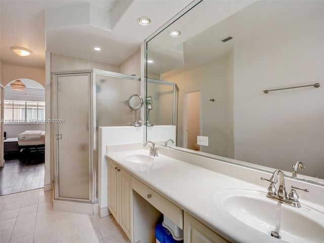 3123 NW 101st Pl 3123, Doral, FL 33172