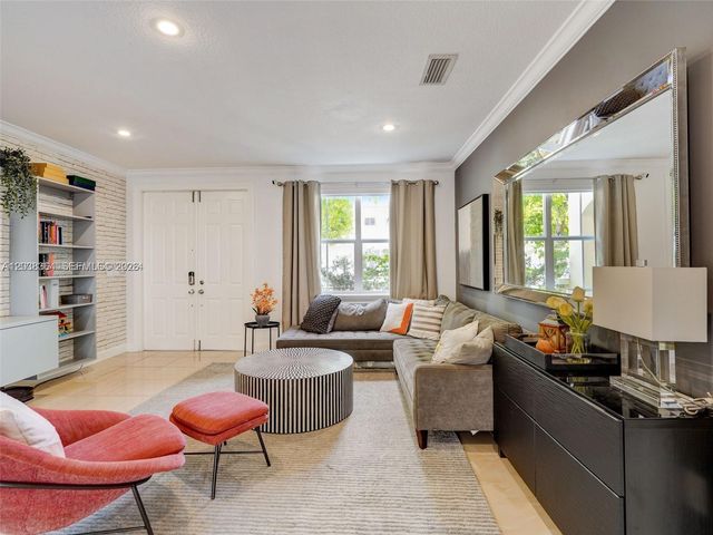 3123 NW 101st Pl 3123, Doral, FL 33172