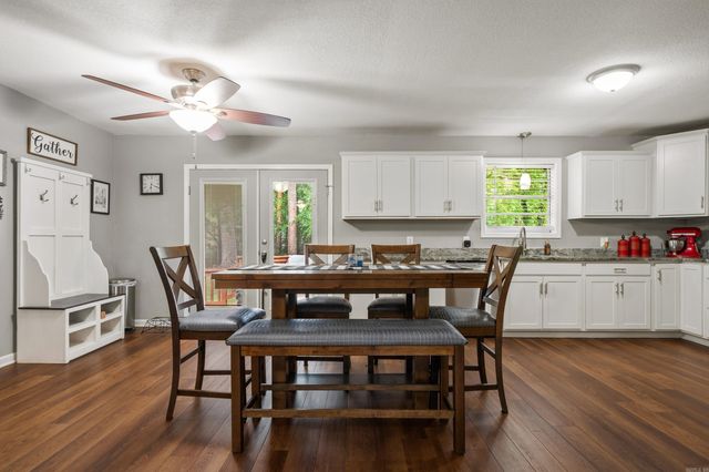 335 Cimmaron Street, Hot Springs, AR 71913