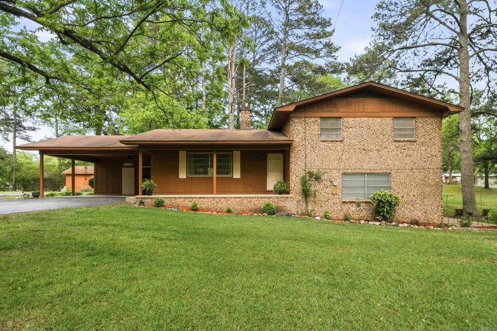 335 Cimmaron Street, Hot Springs, AR 71913