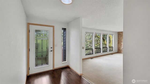 9628 123rd Avenue SE, Renton, WA 98056