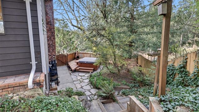 9628 123rd Avenue SE, Renton, WA 98056