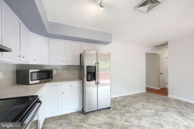 230 KIRSTA LN, Dallastown, PA 17313