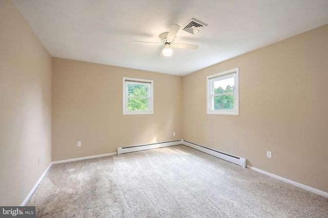 230 KIRSTA LN, Dallastown, PA 17313