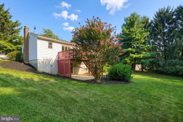 230 KIRSTA LN, Dallastown, PA 17313
