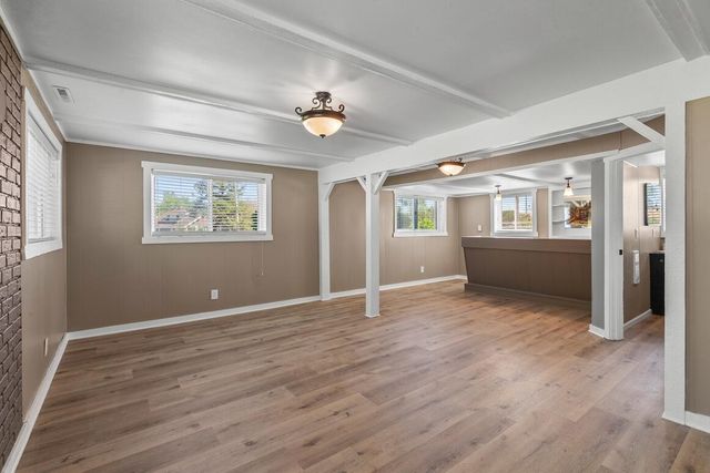 N20W28282 Oakton ROAD, Pewaukee, WI 53072