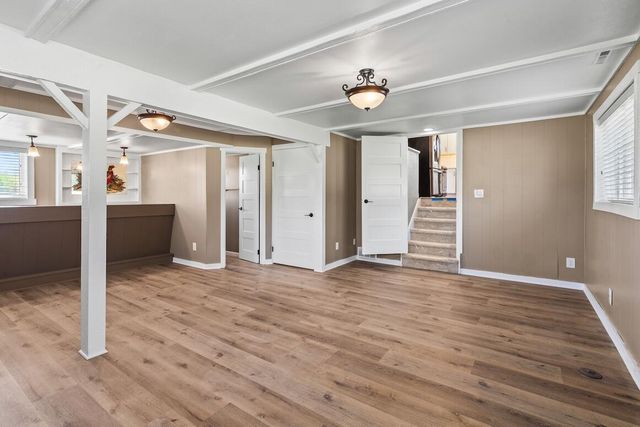 N20W28282 Oakton ROAD, Pewaukee, WI 53072