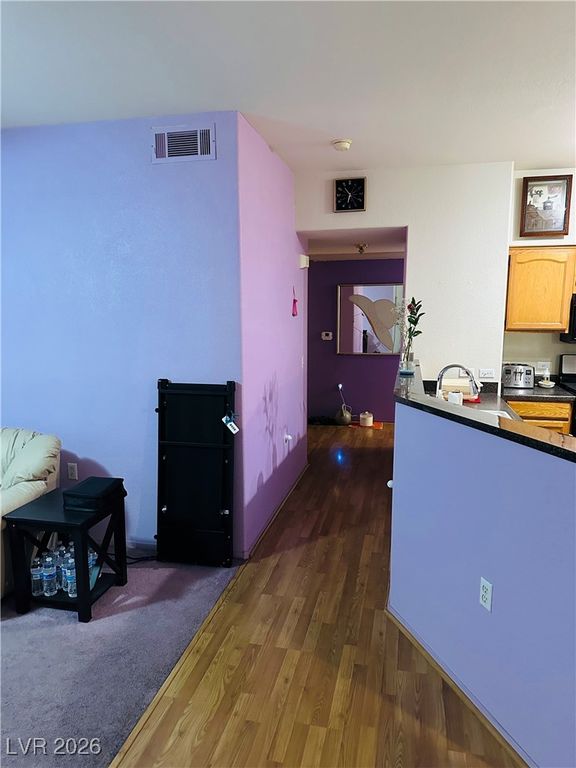 Image 5 of property listing at 3400 Cabana Drive 1107, Las Vegas, NV 89122