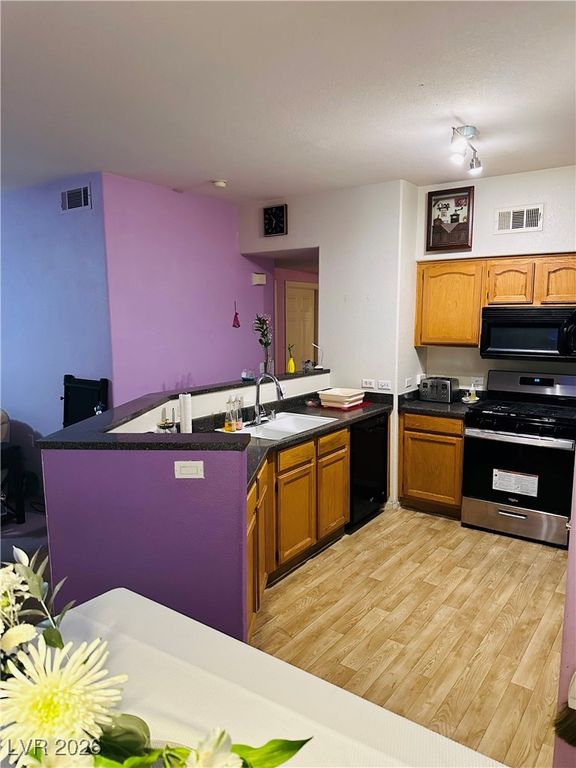 Image 7 of property listing at 3400 Cabana Drive 1107, Las Vegas, NV 89122