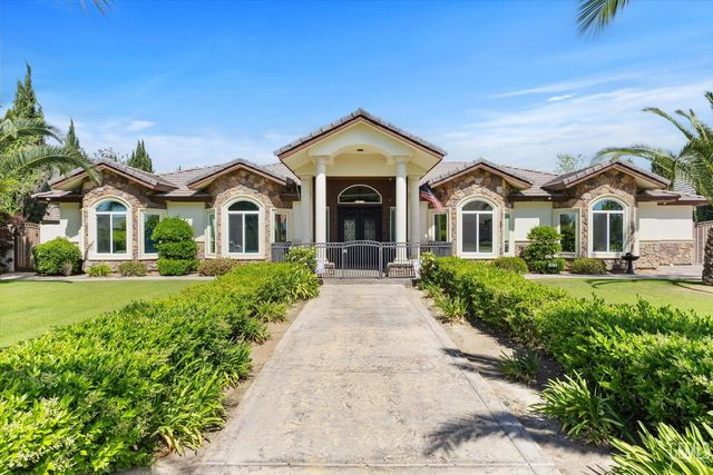 14614 Tribute Way, Bakersfield, CA 93314