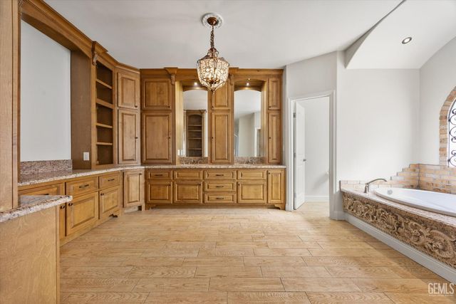 14614 Tribute Way, Bakersfield, CA 93314