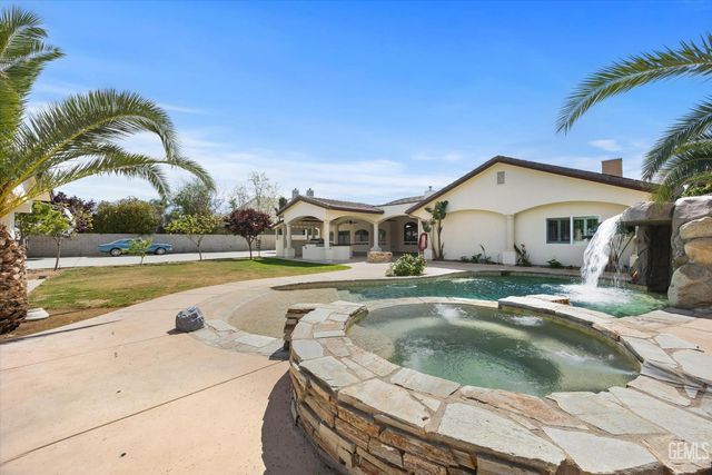 14614 Tribute Way, Bakersfield, CA 93314
