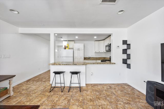 14614 Tribute Way, Bakersfield, CA 93314