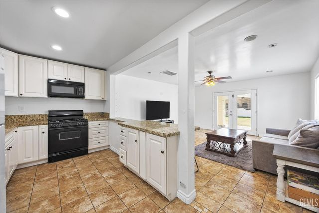 14614 Tribute Way, Bakersfield, CA 93314