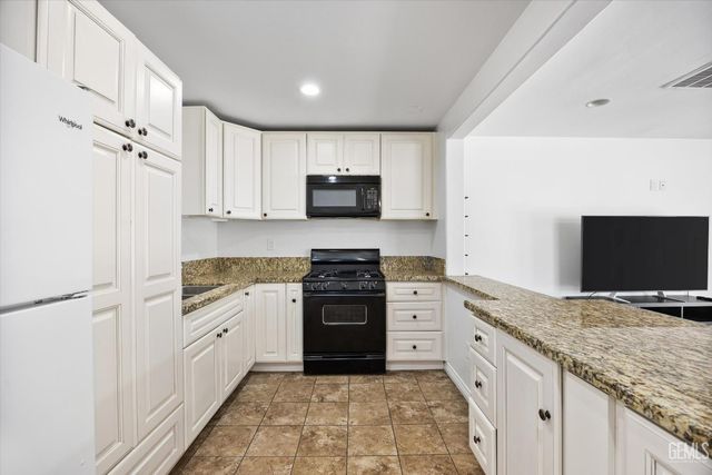 14614 Tribute Way, Bakersfield, CA 93314