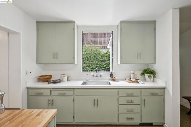 762 Neilson St., Berkeley, CA 94707