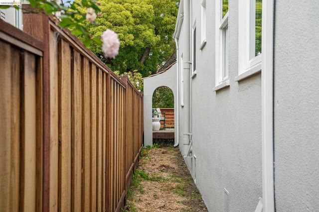762 Neilson St., Berkeley, CA 94707