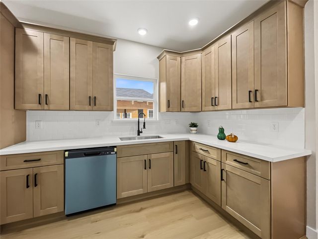 4206 Chapman Street, Houston, TX 77009