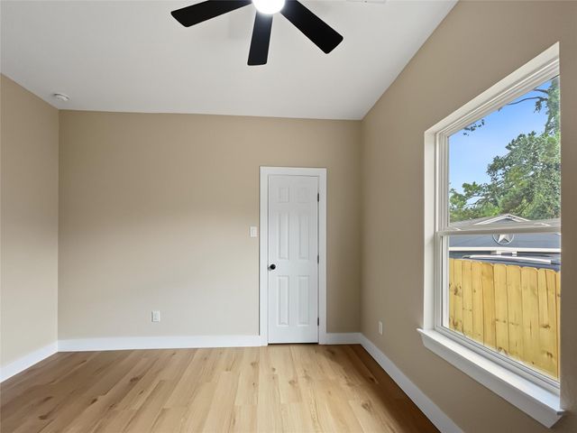 4206 Chapman Street, Houston, TX 77009