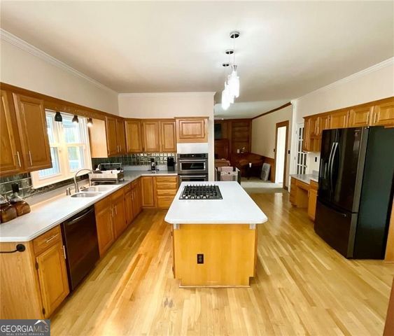 5711 Brynwood Circle NW, Acworth, GA 30101