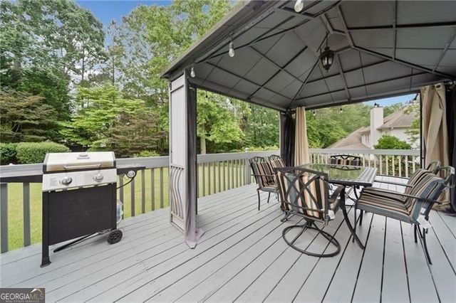 5711 Brynwood Circle NW, Acworth, GA 30101