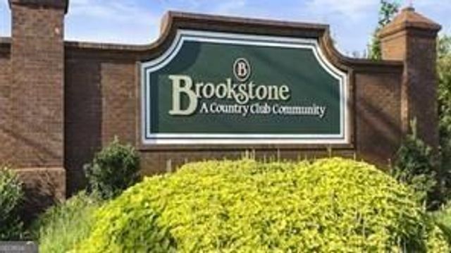 5711 Brynwood Circle NW, Acworth, GA 30101