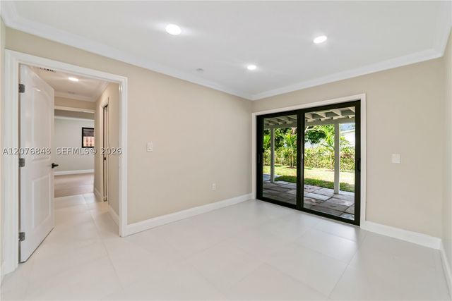 220 N 69th Ter, Hollywood, FL 33024