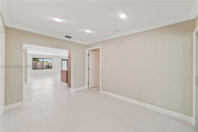 220 N 69th Ter, Hollywood, FL 33024