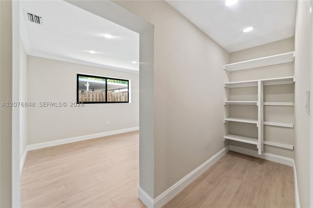 220 N 69th Ter, Hollywood, FL 33024