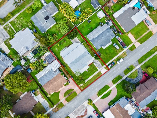 220 N 69th Ter, Hollywood, FL 33024