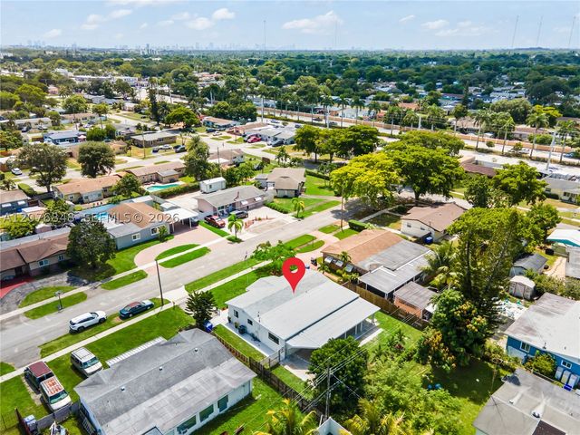 220 N 69th Ter, Hollywood, FL 33024