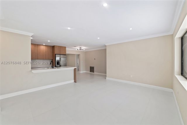 220 N 69th Ter, Hollywood, FL 33024