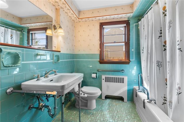 95 Federal Street, Pawtucket, RI 02861