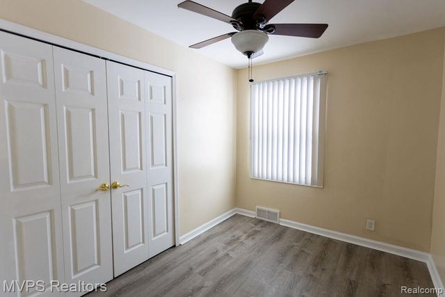 28259 Floral Street, Roseville, MI 48066