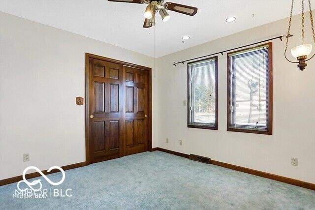 5272 N Graham Road, Whiteland, IN 46184