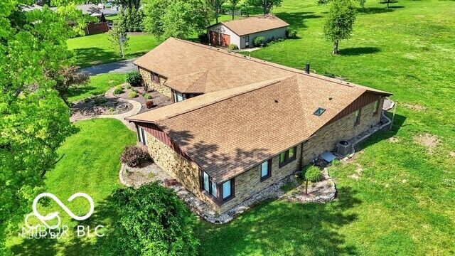 5272 N Graham Road, Whiteland, IN 46184