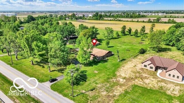 5272 N Graham Road, Whiteland, IN 46184