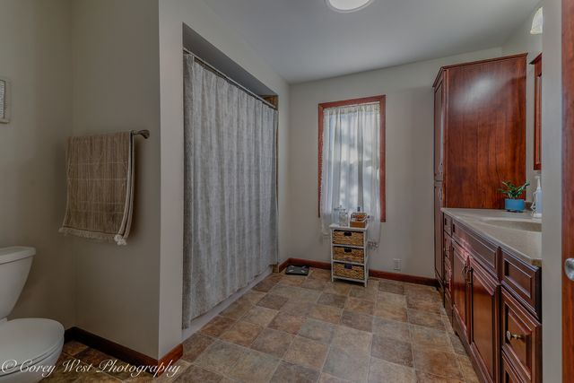 533 Bethany Road, Sycamore, IL 60178