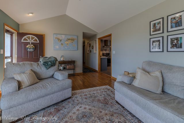 533 Bethany Road, Sycamore, IL 60178