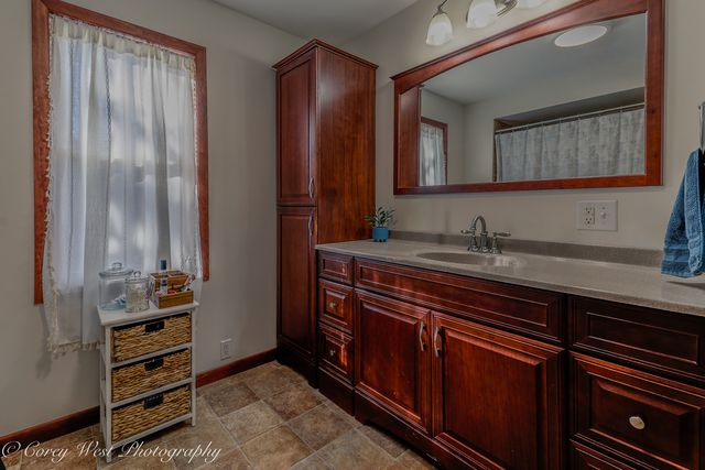 533 Bethany Road, Sycamore, IL 60178